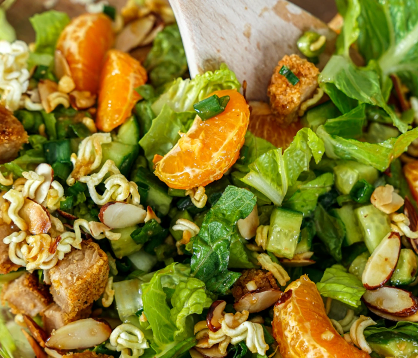 Asian chik'n salad with clementines and crunchy ramen bits.
